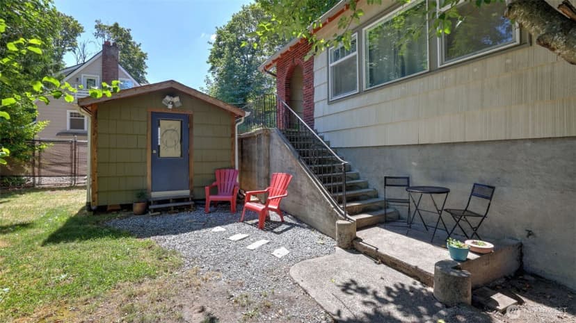 Property photo for 10003 15th Avenue S, Seattle photo 33