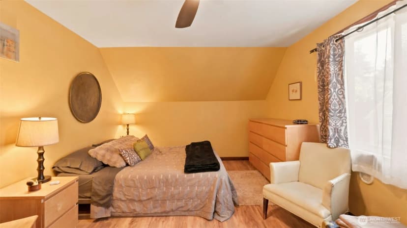 Property photo for 10003 15th Avenue S, Seattle photo 23