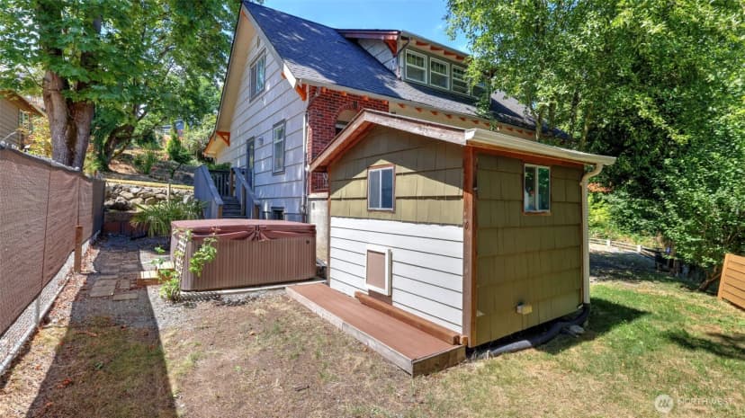 Property photo for 10003 15th Avenue S, Seattle photo 34