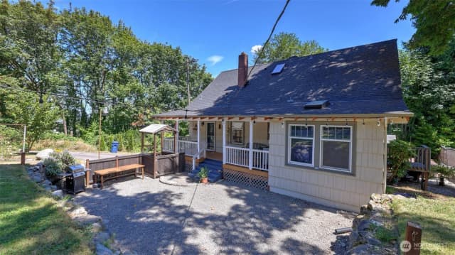 Property photo for 10003 15th Avenue S, Seattle photo 5