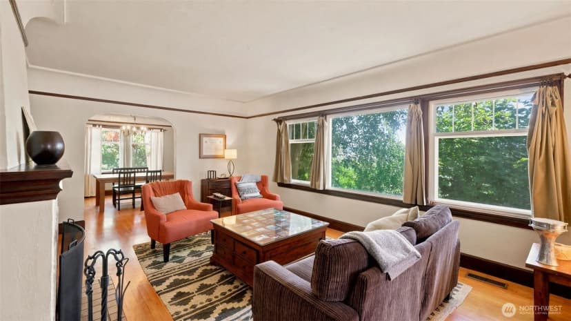 Property photo for 10003 15th Avenue S, Seattle photo 10