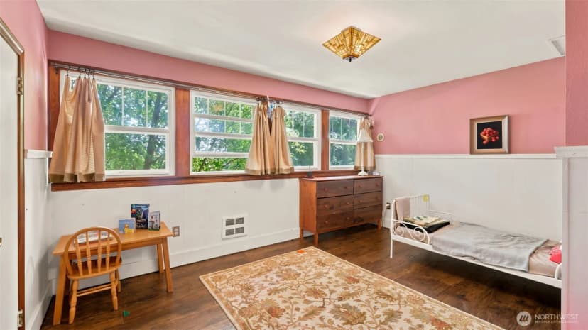 Property photo for 10003 15th Avenue S, Seattle photo 20