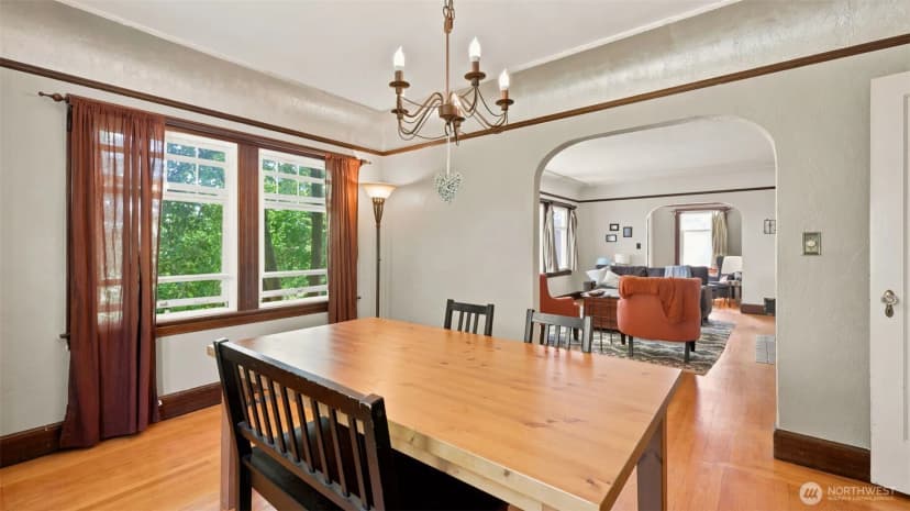 Property photo for 10003 15th Avenue S, Seattle photo 13