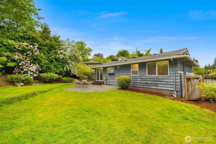 Property photo for 1315 102nd Avenue Ne, Bellevue photo 32