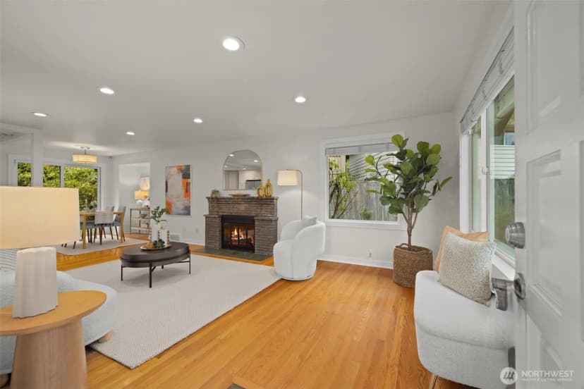 Property photo for 1315 102nd Avenue Ne, Bellevue photo 6