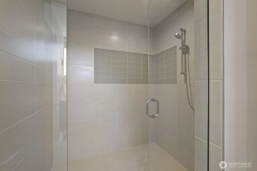 Property photo for 2337 W Plymouth Street, Seattle photo 27