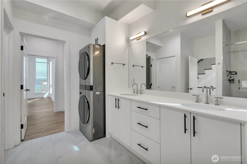 Property photo for 1778 A Alki Avenue Sw, Seattle photo 19