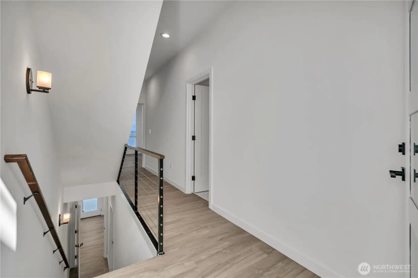 Property photo for 1778 A Alki Avenue Sw, Seattle photo 16