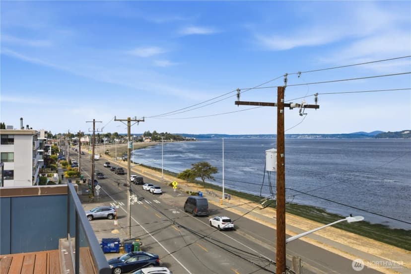 Property photo for 1778 A Alki Avenue Sw, Seattle photo 6