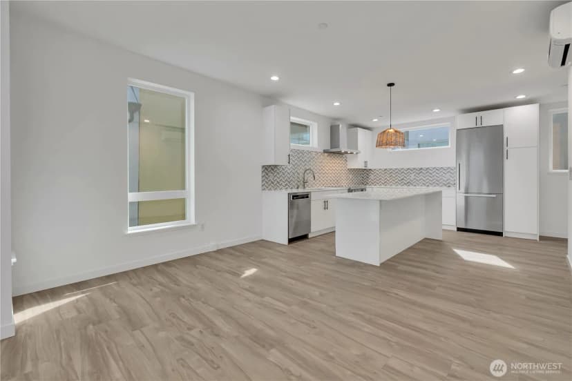 Property photo for 1778 A Alki Avenue Sw, Seattle photo 30