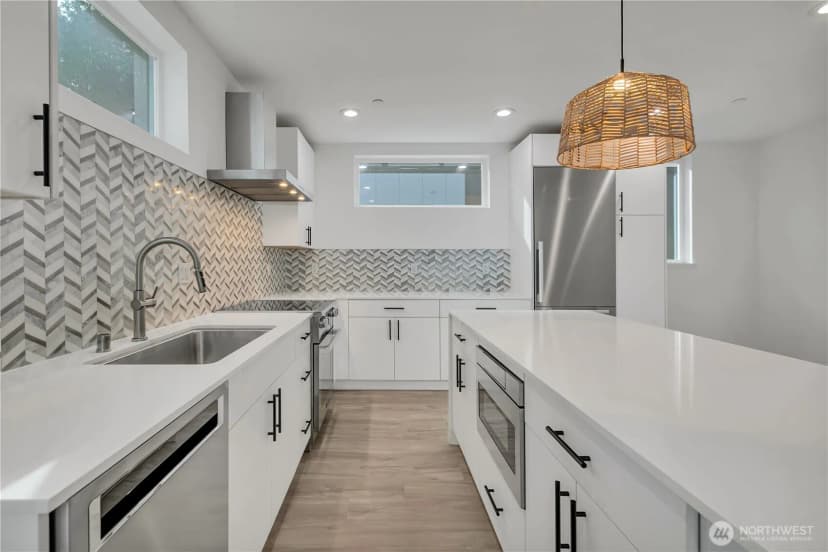 Property photo for 1778 A Alki Avenue Sw, Seattle photo 23