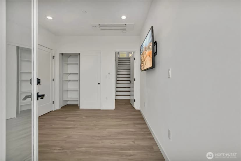 Property photo for 1778 A Alki Avenue Sw, Seattle photo 12
