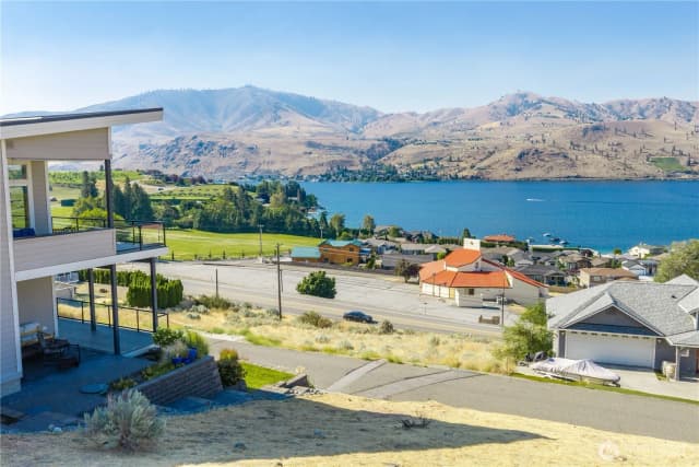Property photo for 115 San Remo Ln, Chelan photo 2