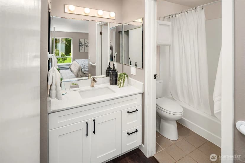 Property photo for 1606 103rd Place Ne #k5, Bellevue photo 11