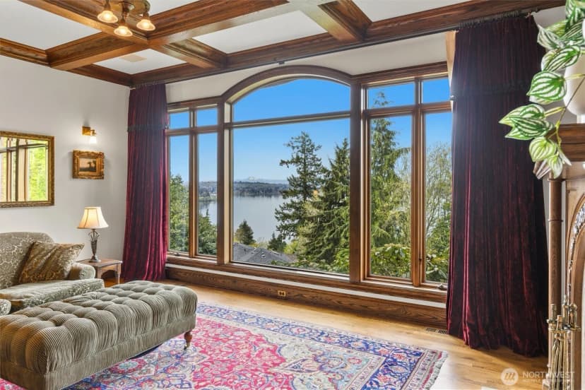 Property photo for 4725 W Mercer Way, Mercer Island photo 13