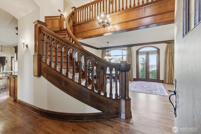 Property photo for 4725 W Mercer Way, Mercer Island photo 4