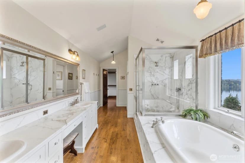 Property photo for 4725 W Mercer Way, Mercer Island photo 26