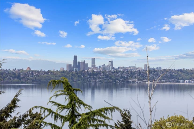 Property photo for 4725 W Mercer Way, Mercer Island photo 25