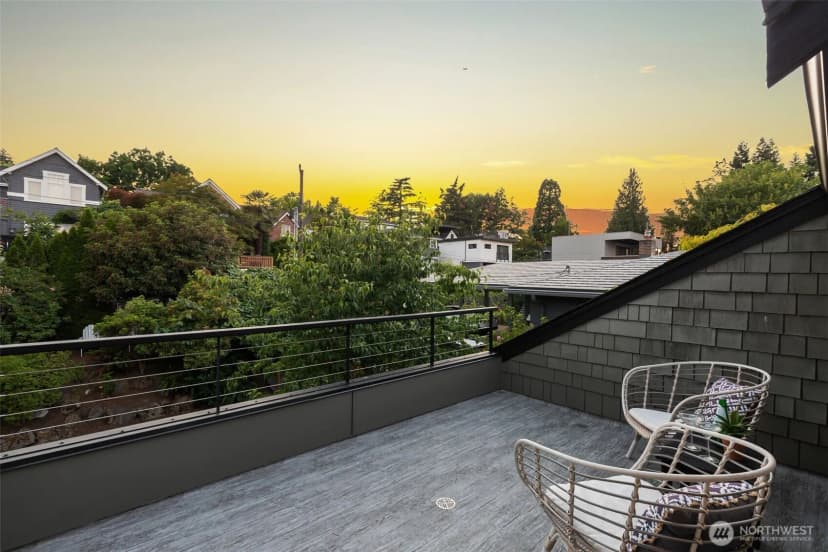 Property photo for 1819 39th Avenue E, Seattle photo 27