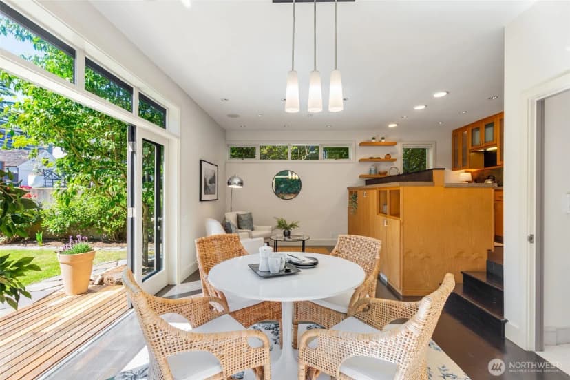 Property photo for 1819 39th Avenue E, Seattle photo 12