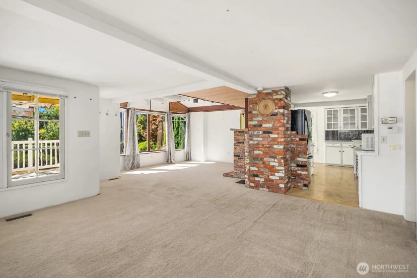 Property photo for 2728 60th Avenue Se, Mercer Island photo 11