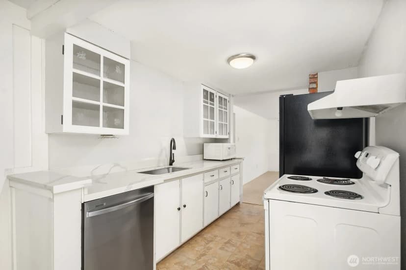 Property photo for 2728 60th Avenue Se, Mercer Island photo 13