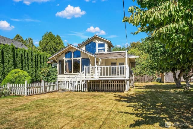 Property photo for 2728 60th Avenue Se, Mercer Island photo 2