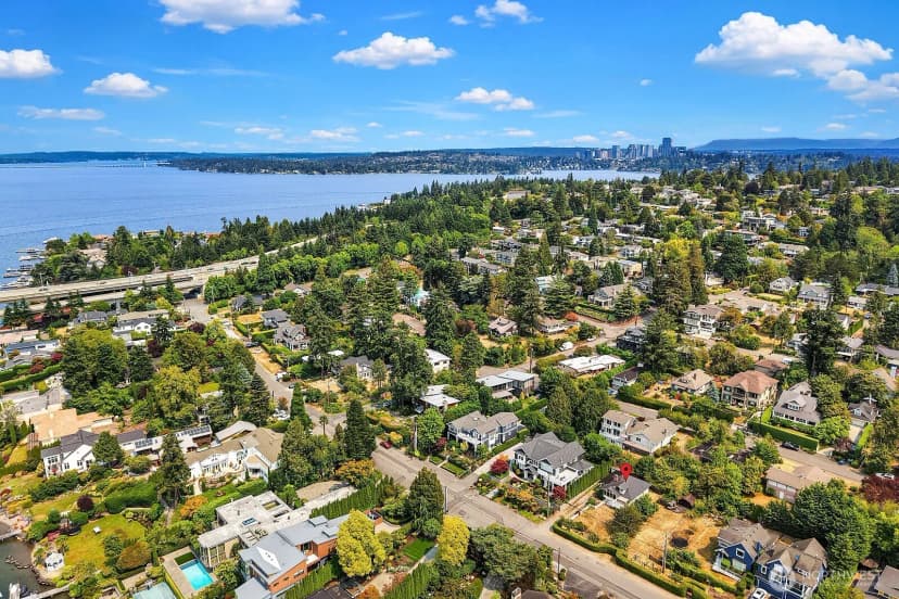 Property photo for 2728 60th Avenue Se, Mercer Island photo 30