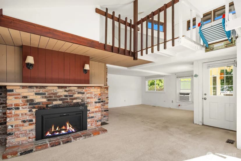 Property photo for 2728 60th Avenue Se, Mercer Island photo 9
