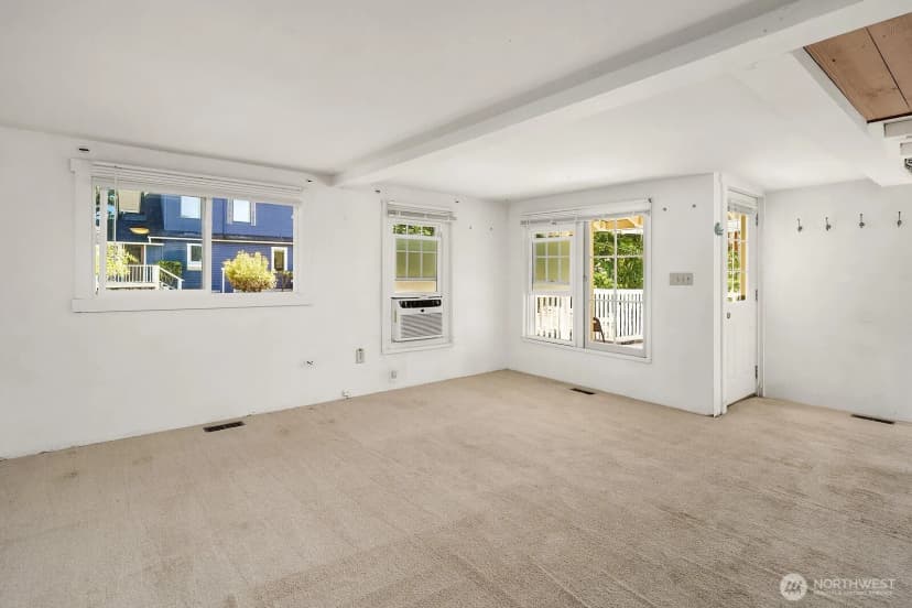 Property photo for 2728 60th Avenue Se, Mercer Island photo 10