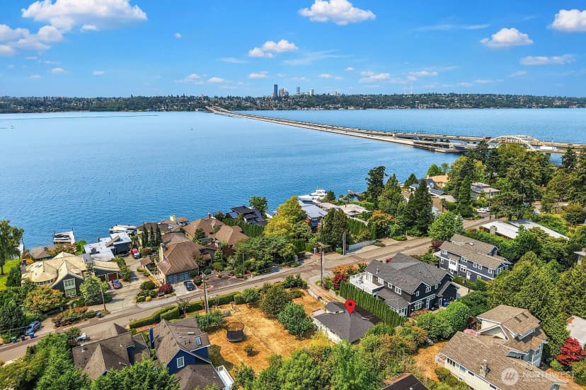 Property photo for 2728 60th Avenue Se, Mercer Island photo 28