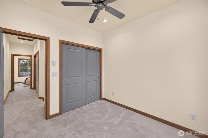 Property photo for 55 Ne Kettle Street #a1, Oak Harbor photo 32