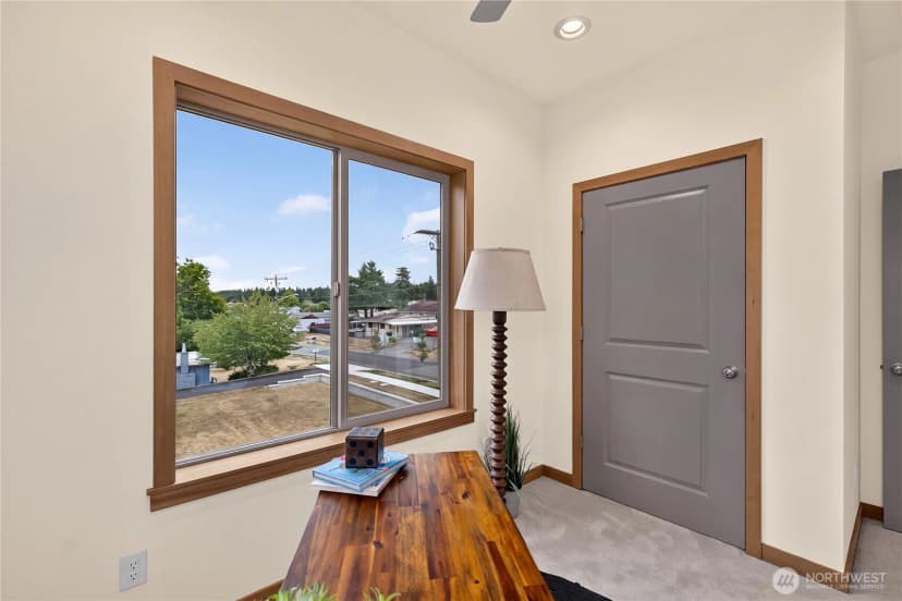 Property photo for 55 Ne Kettle Street #a1, Oak Harbor photo 31