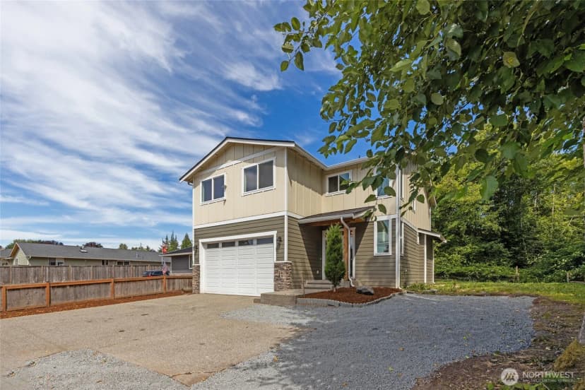 Property photo for 6015 67th Avenue Ne, Marysville photo 2