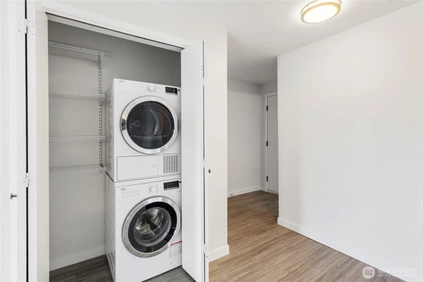 Property photo for 2701 S Walden Street, Seattle photo 8