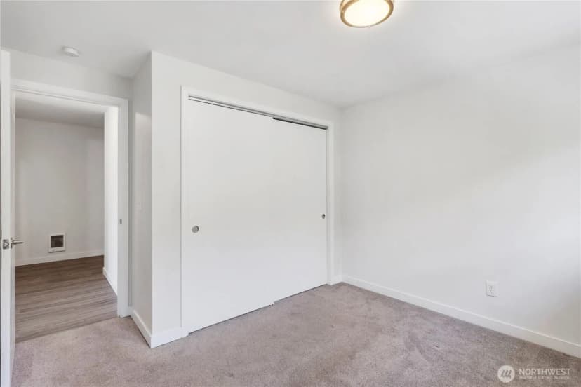 Property photo for 2701 S Walden Street, Seattle photo 6