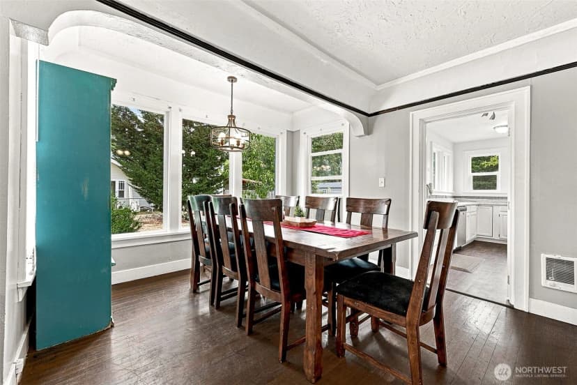Property photo for 14416 Portland Avenue Sw, Lakewood photo 5