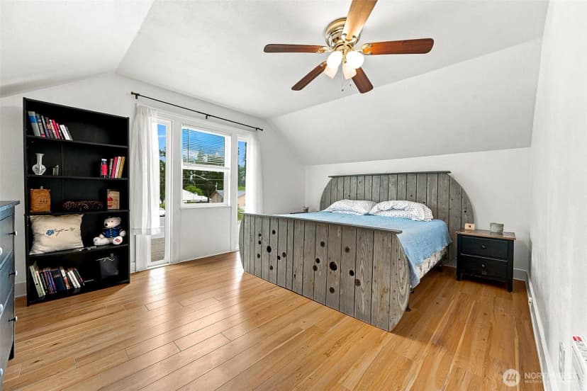 Property photo for 14416 Portland Avenue Sw, Lakewood photo 14