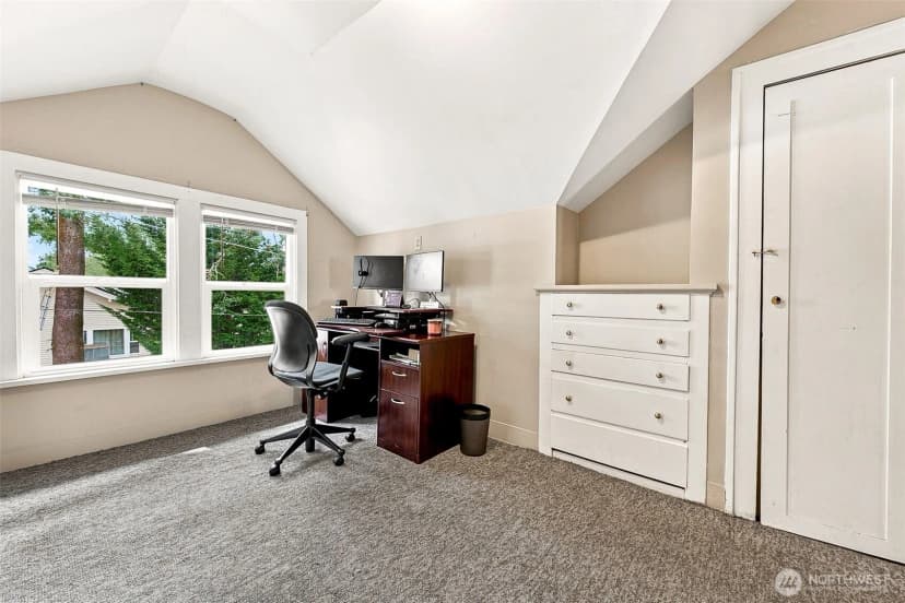 Property photo for 14416 Portland Avenue Sw, Lakewood photo 16