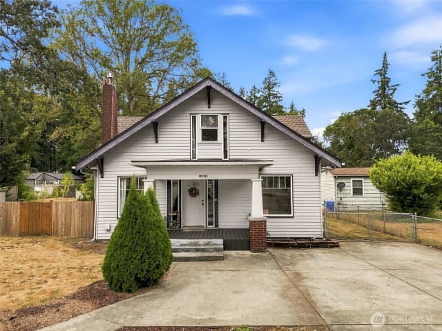 Property photo for 14416 Portland Avenue Sw, Lakewood photo 2
