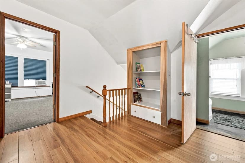 Property photo for 14416 Portland Avenue Sw, Lakewood photo 13