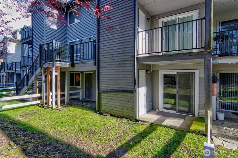 Property photo for 15415 35th Avenue W #c103, Lynnwood photo 19