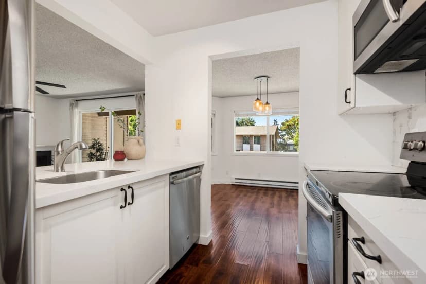 Property photo for 725 9th Avenue S #201, Kirkland photo 16