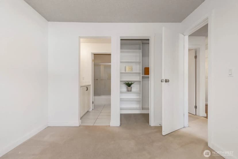 Property photo for 725 9th Avenue S #201, Kirkland photo 21