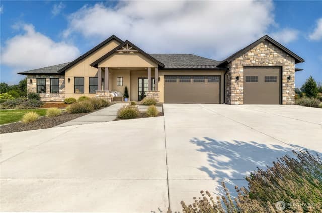 Property photo for 3194 Sorrel Drive, Walla Walla photo 2