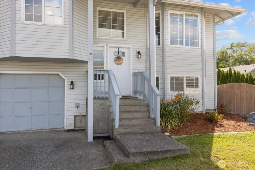 Property photo for 27401 Church Creek Loop Nw, Stanwood photo 5