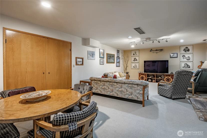 Property photo for 5575 Coquitlam Drive, Blaine photo 30