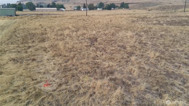 Property photo for 6 W North Avenue, Washtucna photo 3