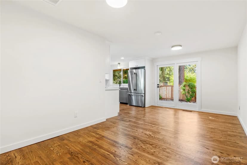 Property photo for 11903 Ne 142nd Place, Kirkland photo 18