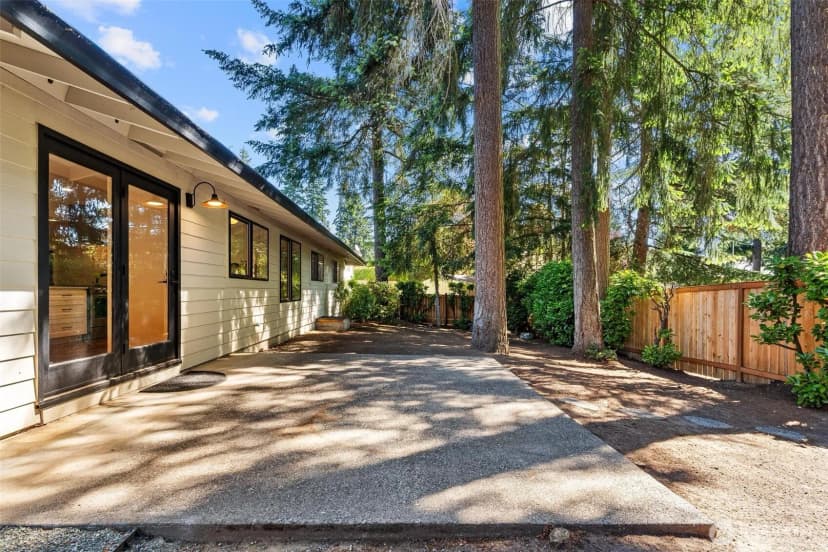 Property photo for 11903 Ne 142nd Place, Kirkland photo 30